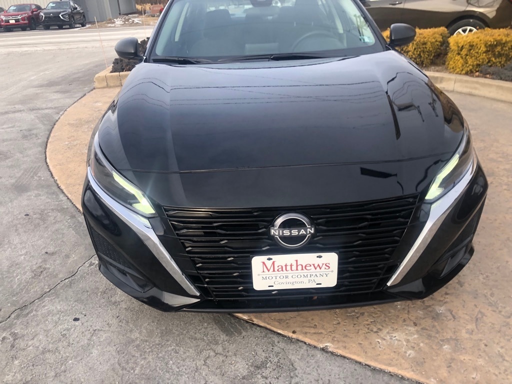 Used 2025 Nissan Altima 2.5 SV Sedan