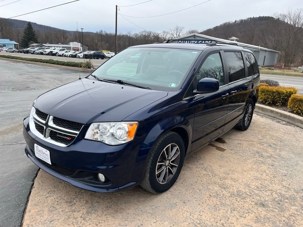 Used 2017 Dodge Grand Caravan SXT Van