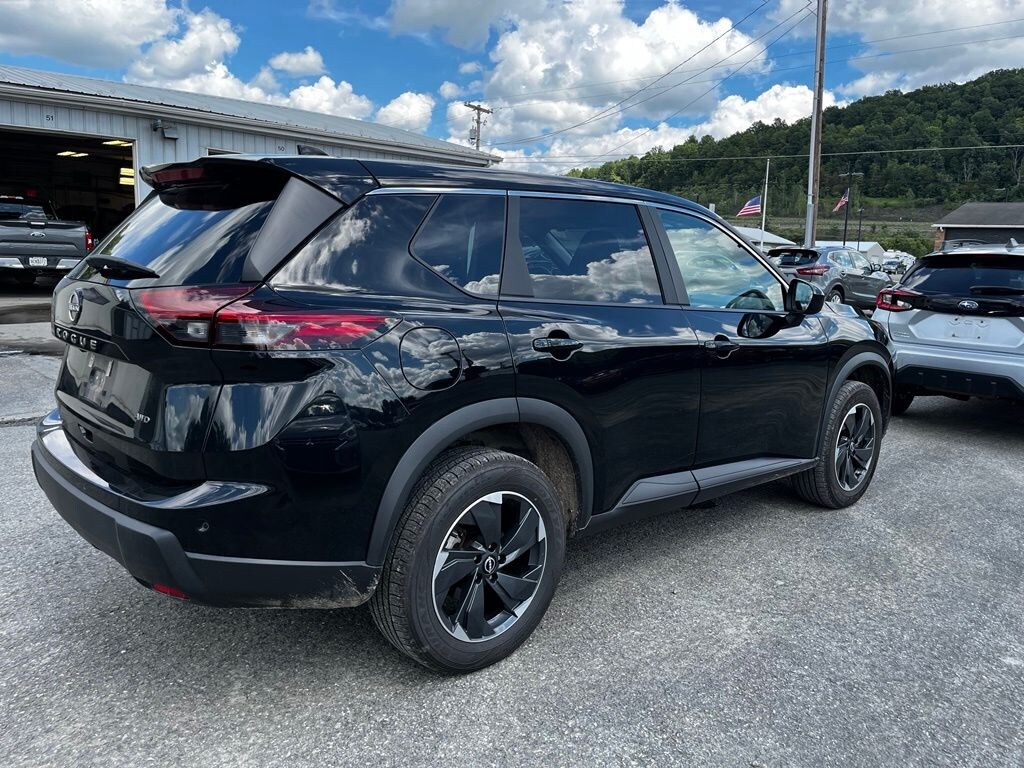 Used 2025 Nissan Rogue SV SUV