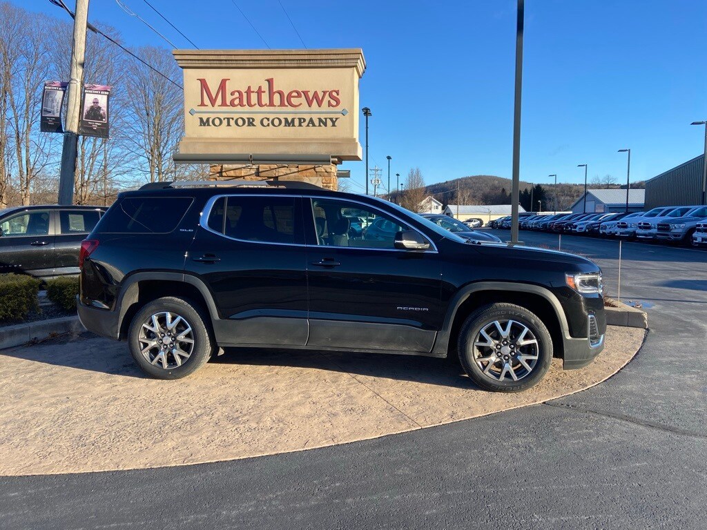 2023 Gmc Acadia SLE photo 3