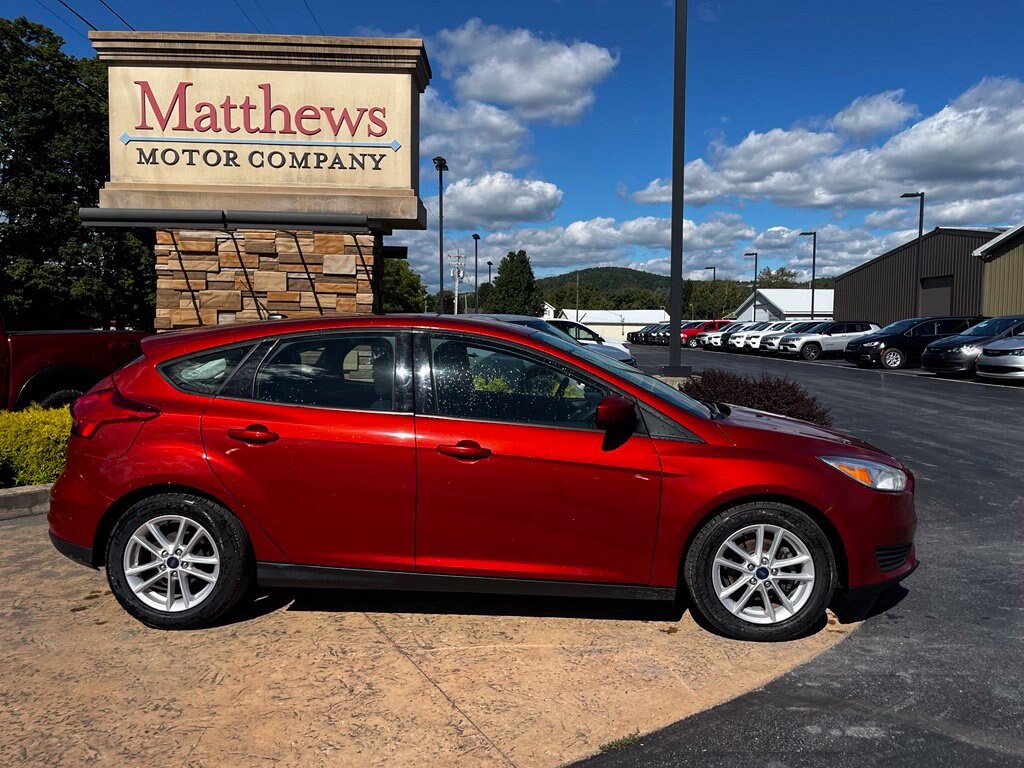 Used 2018 Ford Focus SE Hatchback