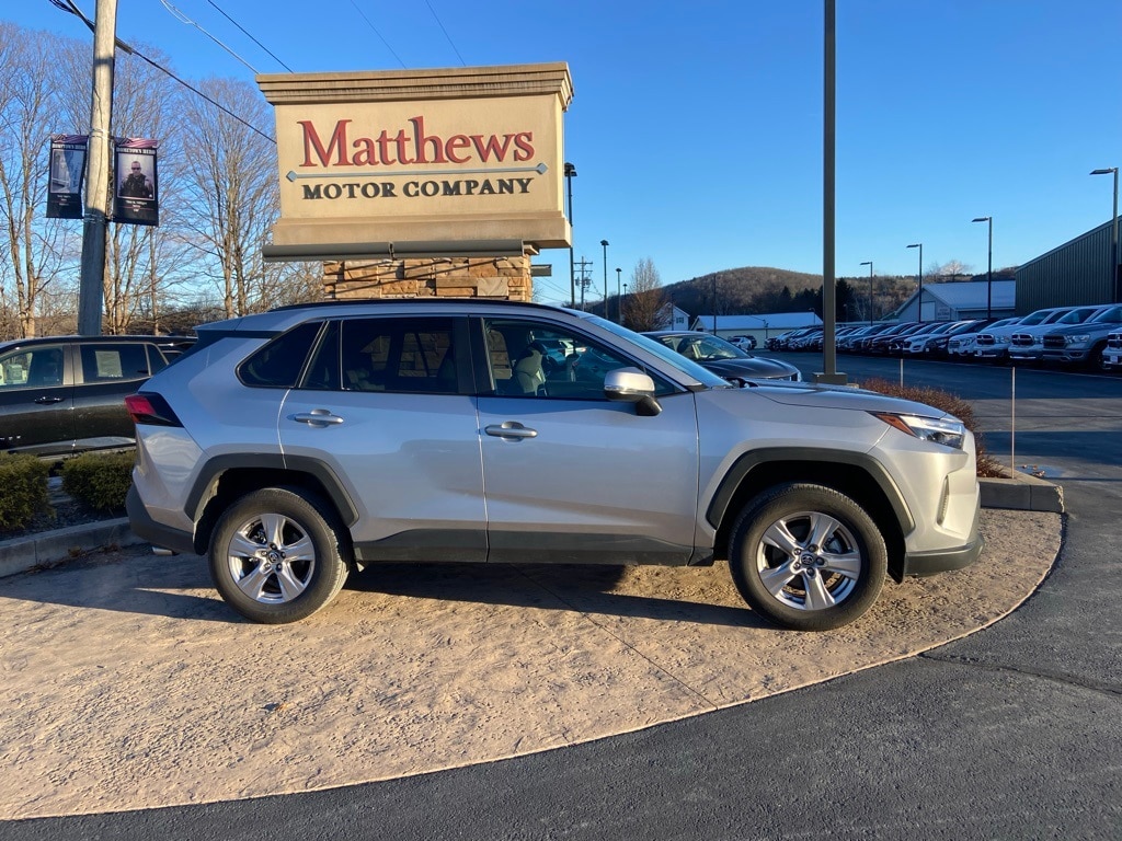 Used 2025 Toyota RAV4 XLE SUV