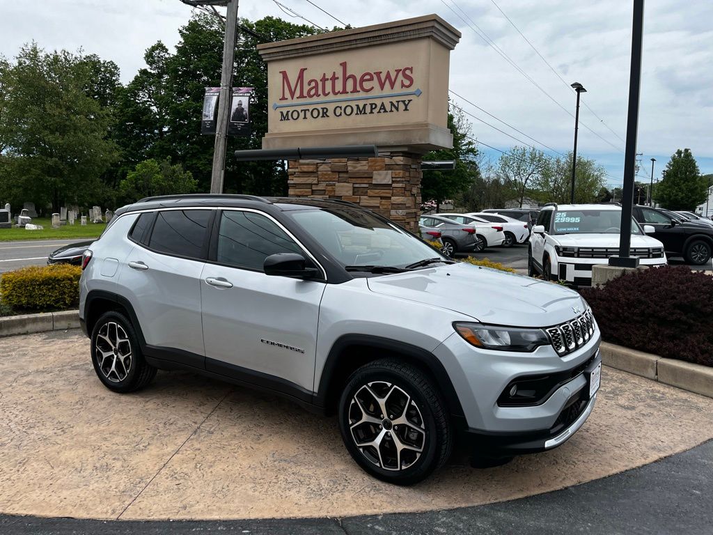 2025 Jeep Compass Limited 4X4's photo