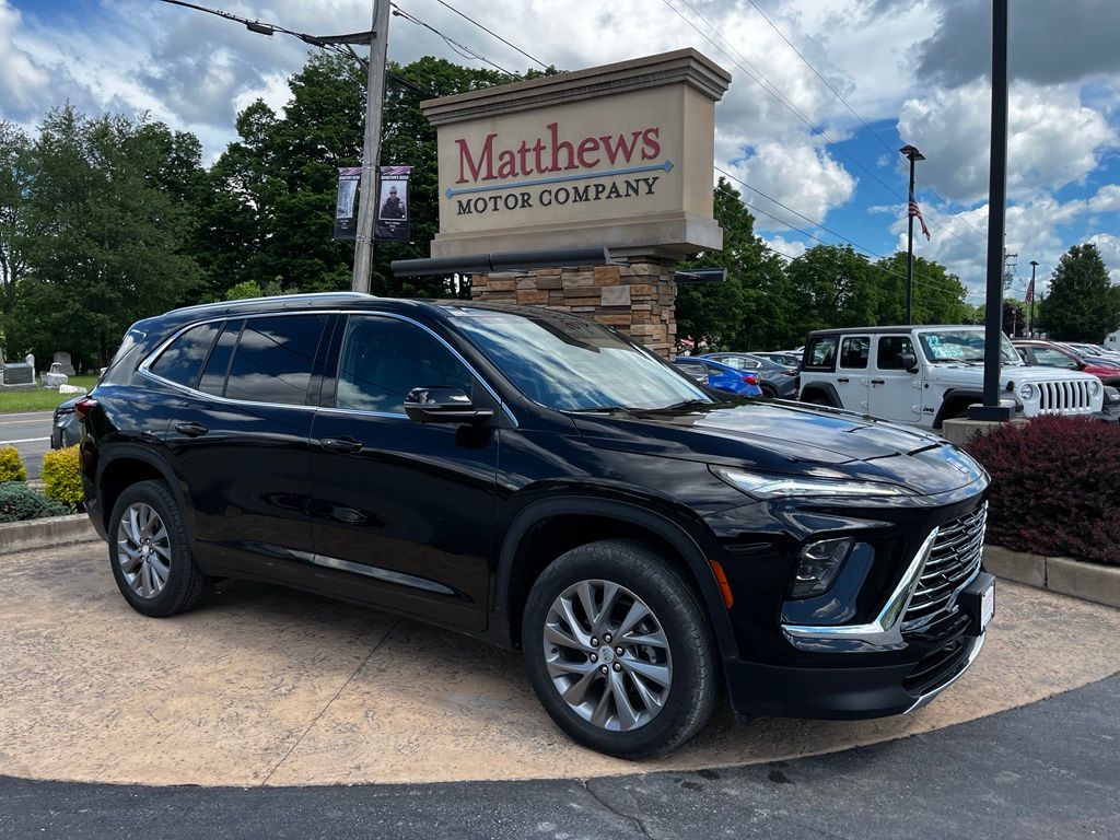 2025 Buick Enclave Preferred AWD's photo