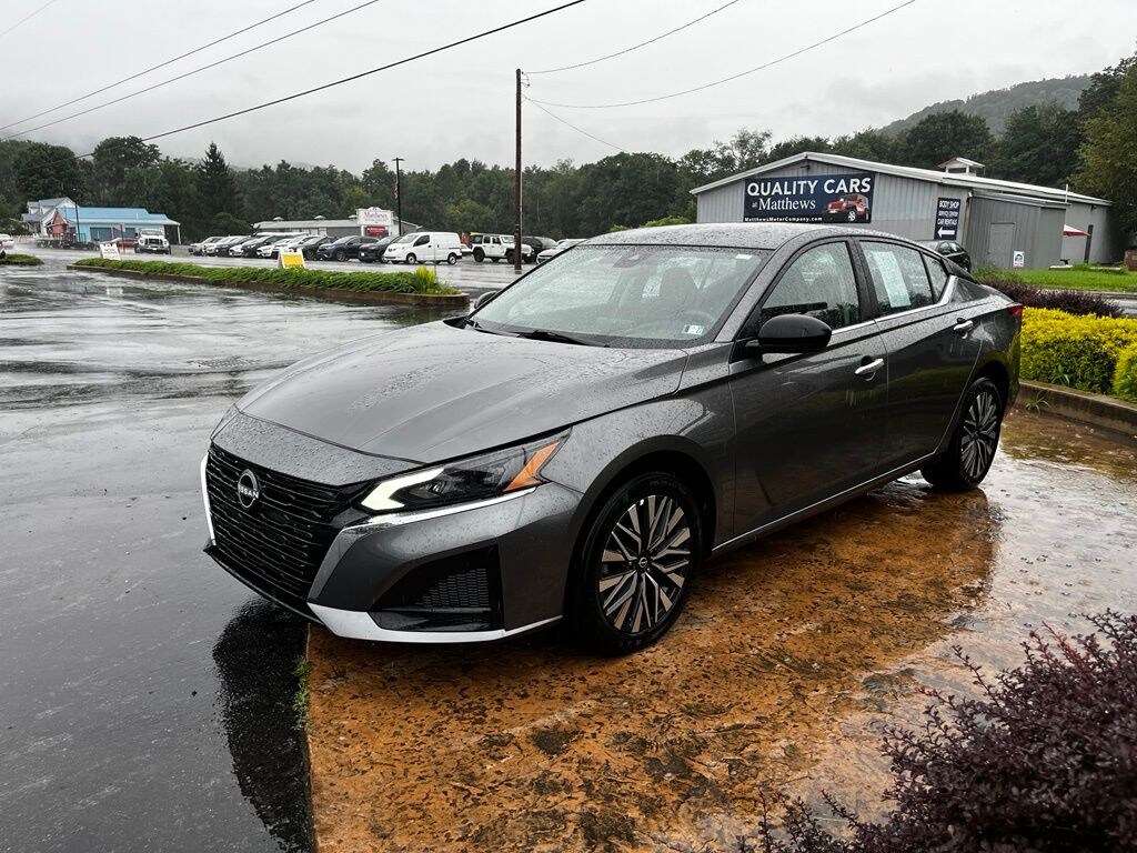 Used 2025 Nissan Altima 2.5 SV Sedan