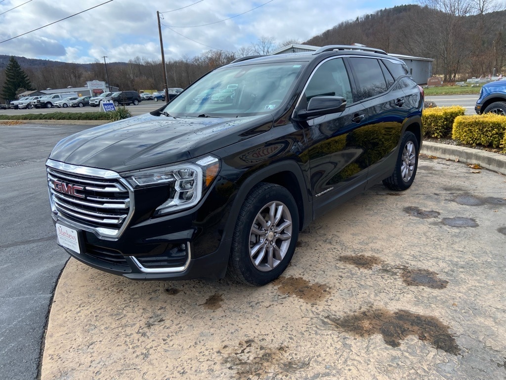 2023 GMC Terrain SLT's photo