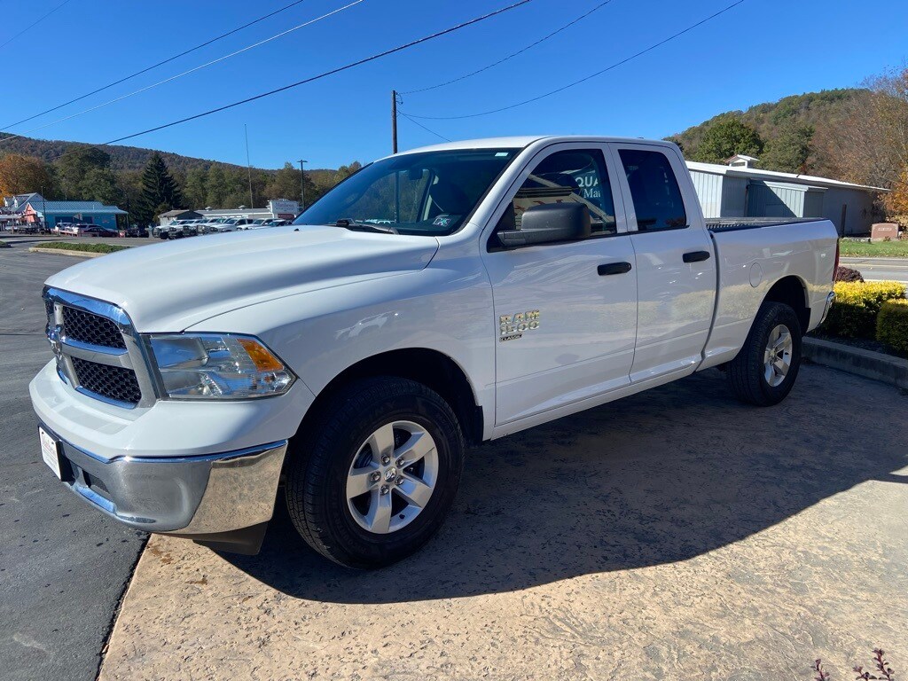 2022 Ram 1500 Classic Tradesman photo 3