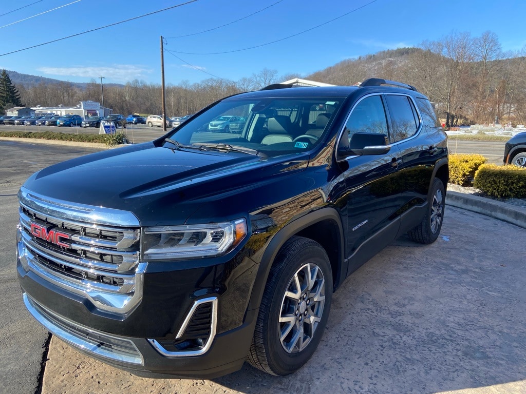 2023 GMC Acadia SLT's photo