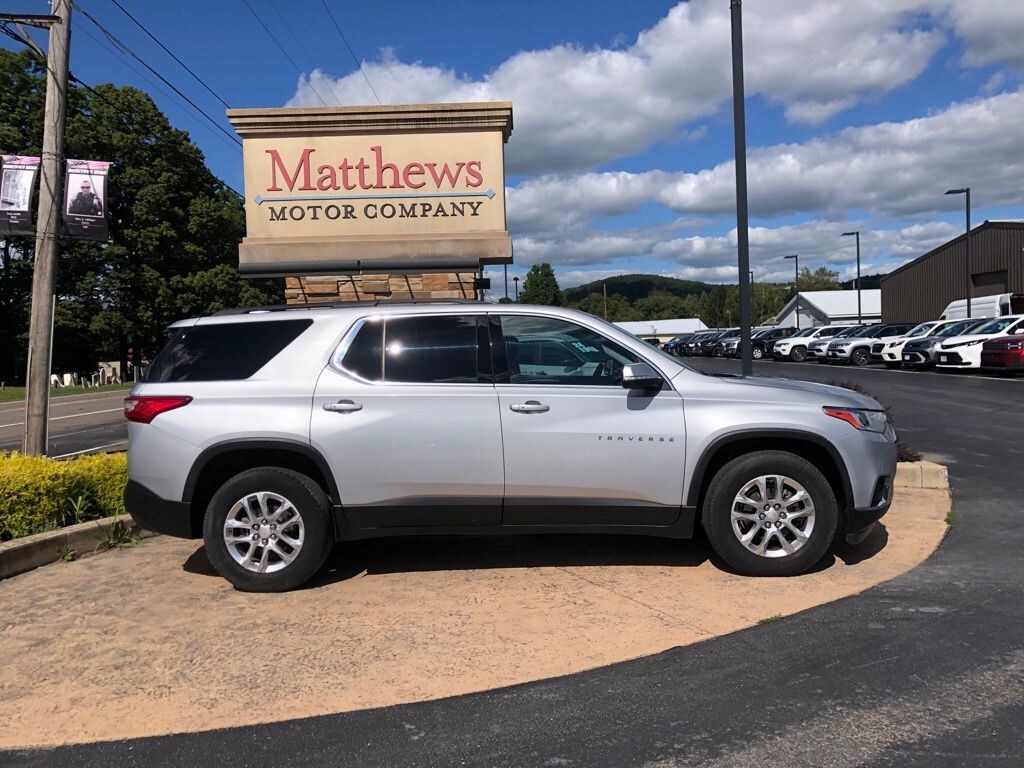 Used 2021 Chevrolet Traverse LT Leather SUV