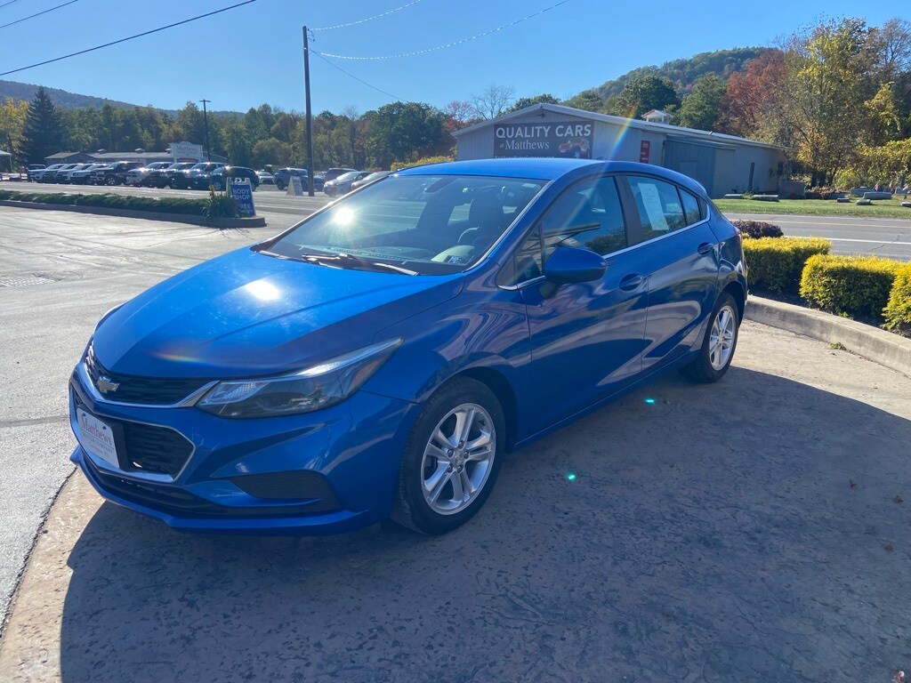 2018 Chevrolet Cruze LT photo 3