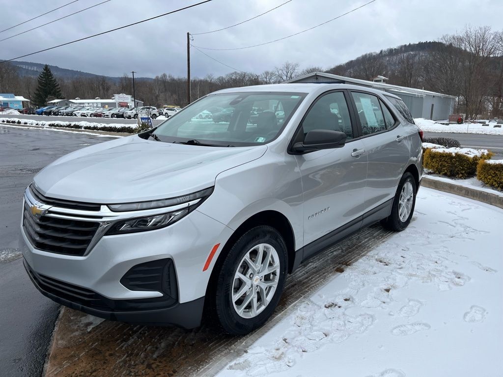 Used 2022 Chevrolet Equinox LS SUV