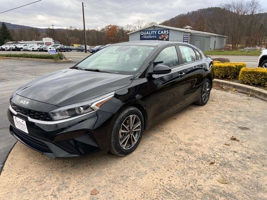 Used 2023 Kia Forte LXS Sedan