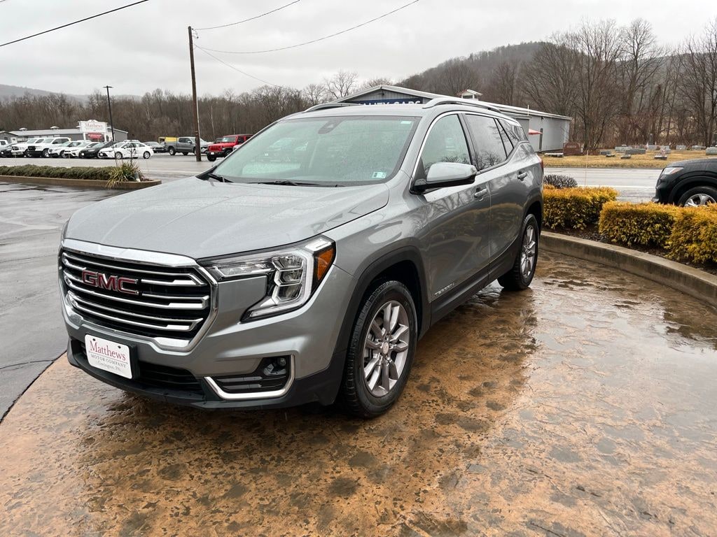 Used 2024 GMC Terrain SLT SUV