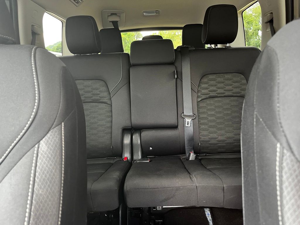 2025 Nissan Pathfinder SV - Photo 23