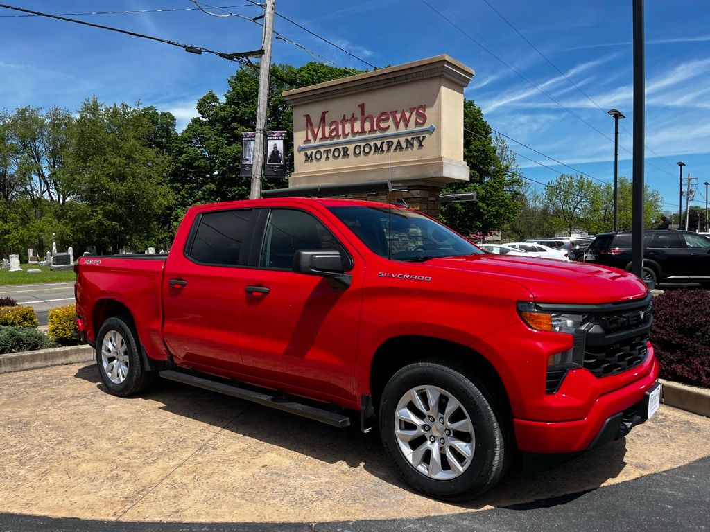 2022 Chevrolet Silverado 1500 Custom 4X4 Crew Cab Short Box's photo