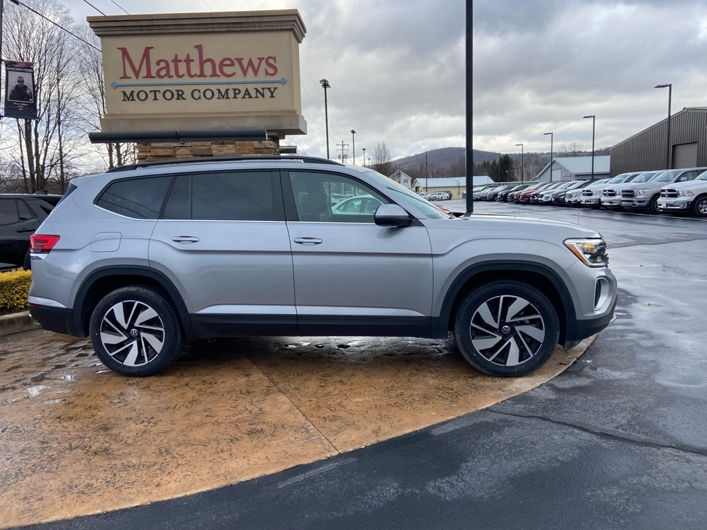 Used 2024 Volkswagen Atlas 2.0T SE w/Technology SUV