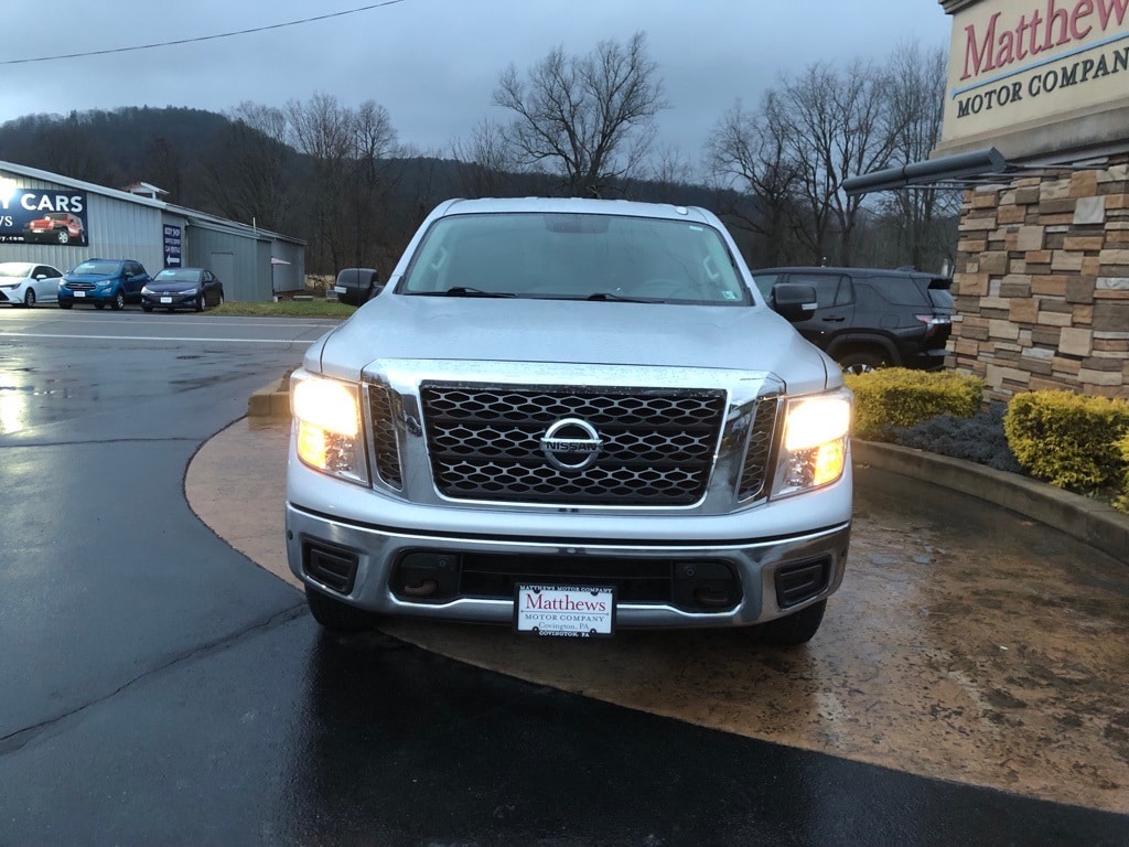 Used 2018 Nissan Titan SV Truck Crew Cab