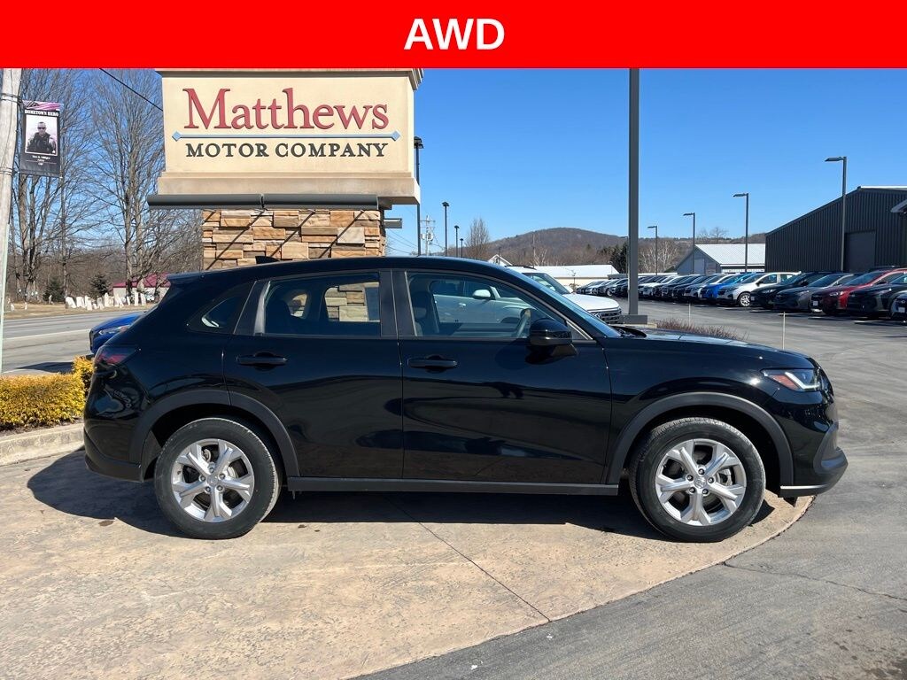 Used 2025 Honda HR-V LX SUV