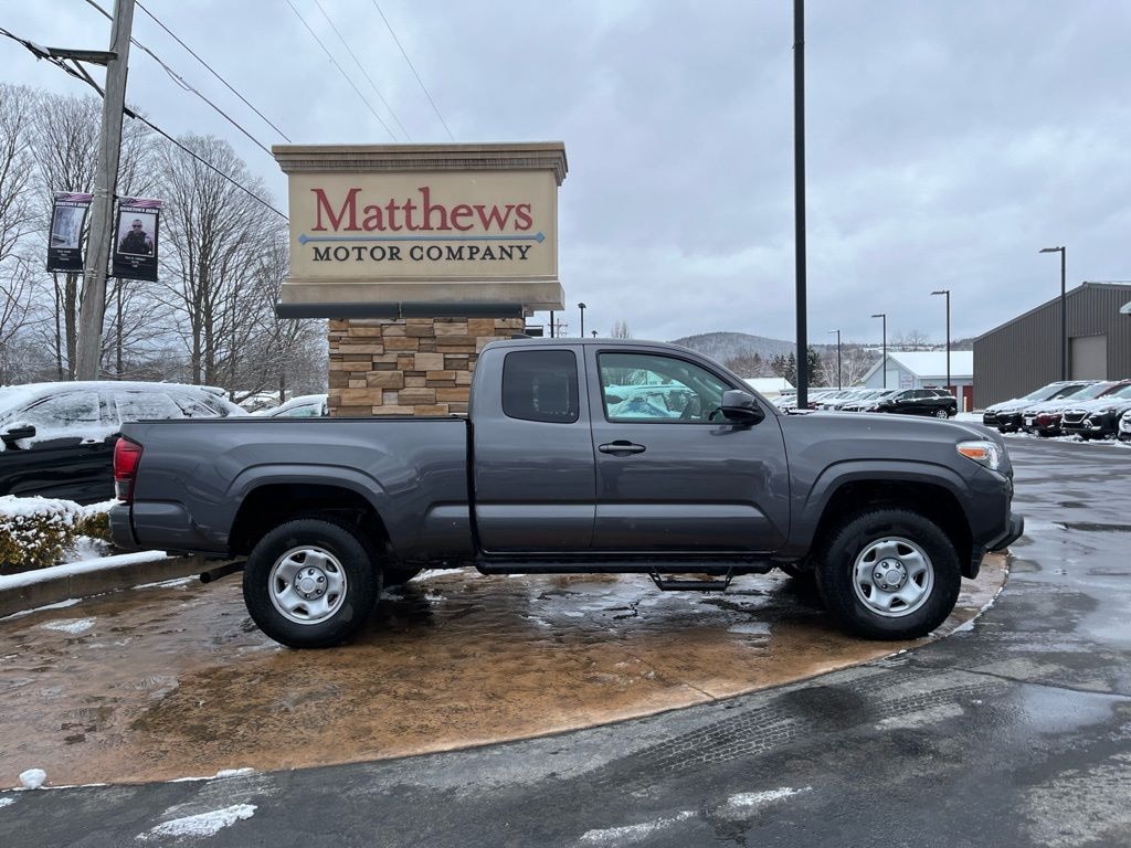 Used 2022 Toyota Tacoma SR Truck Access Cab