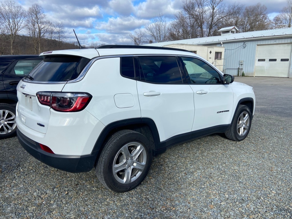 Used 2023 Jeep Compass Latitude SUV