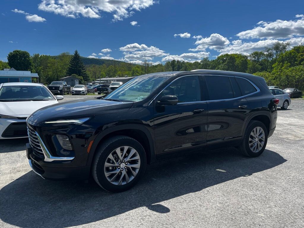Used 2025 Buick Enclave Preferred SUV