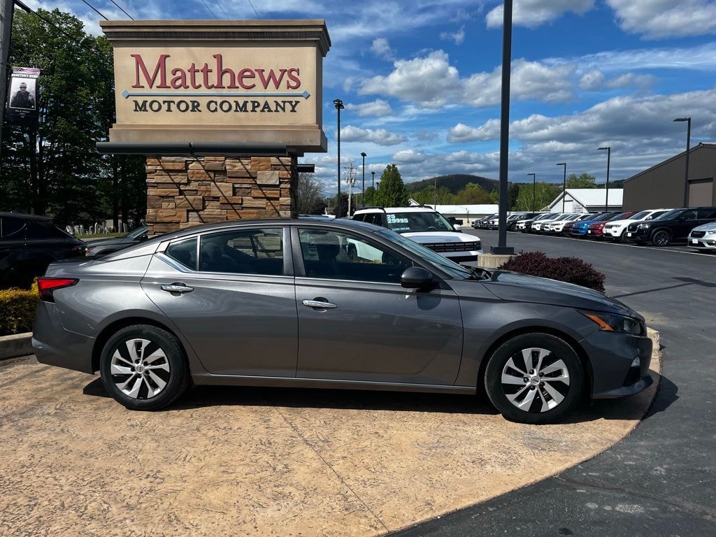 Used 2022 Nissan Altima 2.5 S Sedan