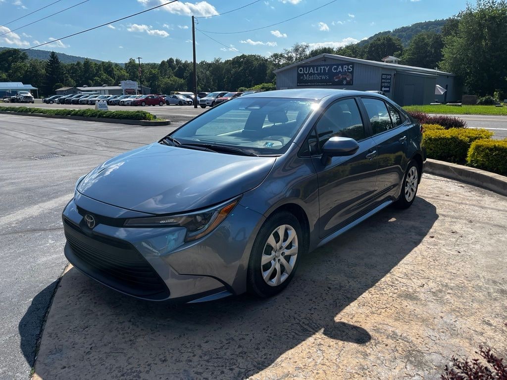 Used 2025 Toyota Corolla LE Sedan