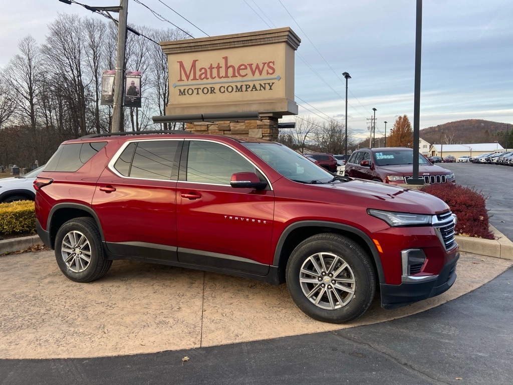 Used 2022 Chevrolet Traverse LT SUV