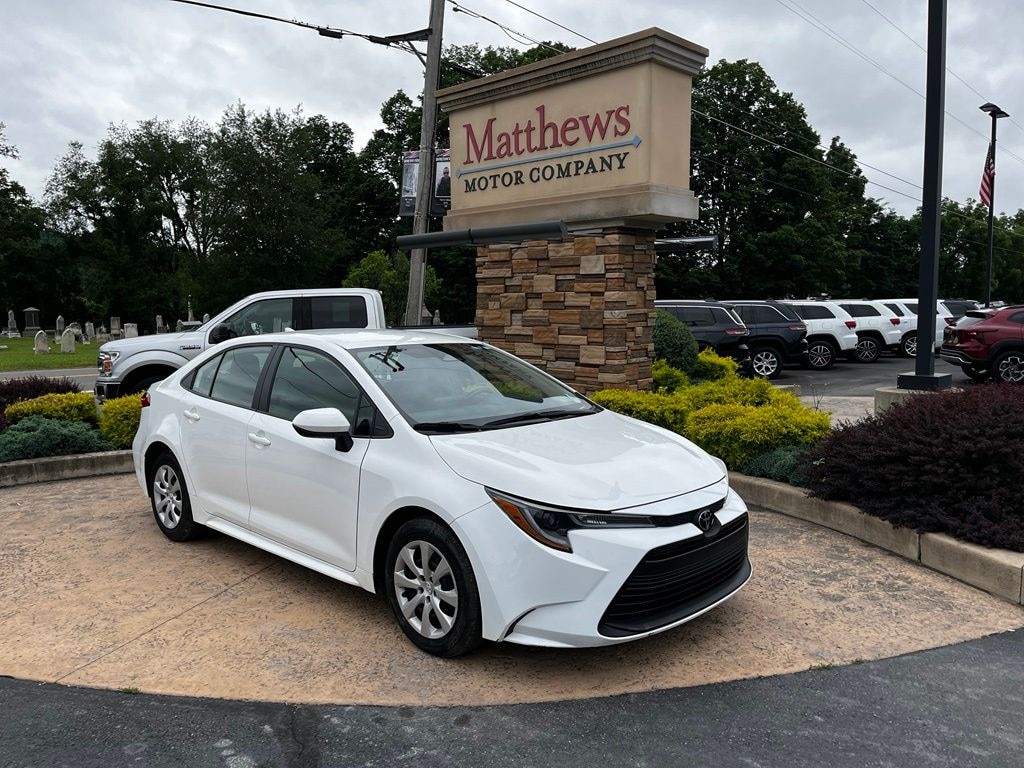 Used 2025 Toyota Corolla LE Sedan