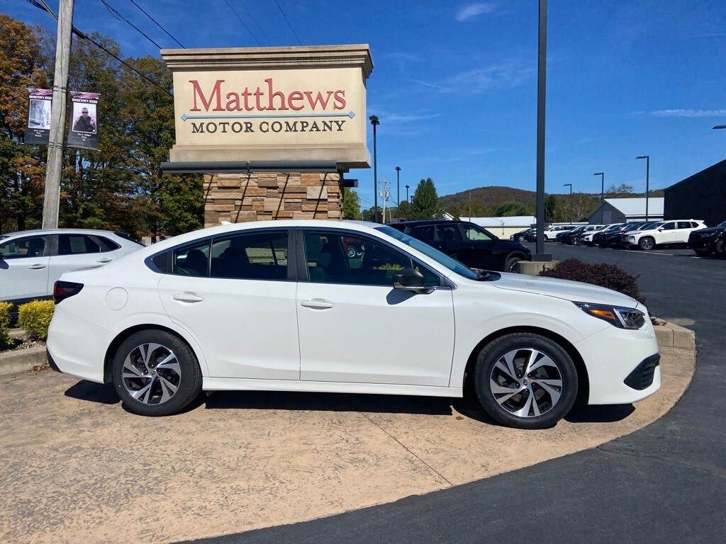 2022 Subaru Legacy Base photo 3