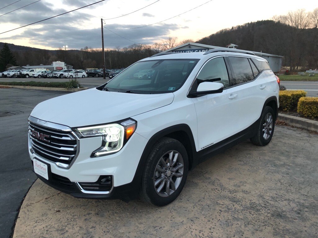 2024 Gmc Terrain SLT photo 2