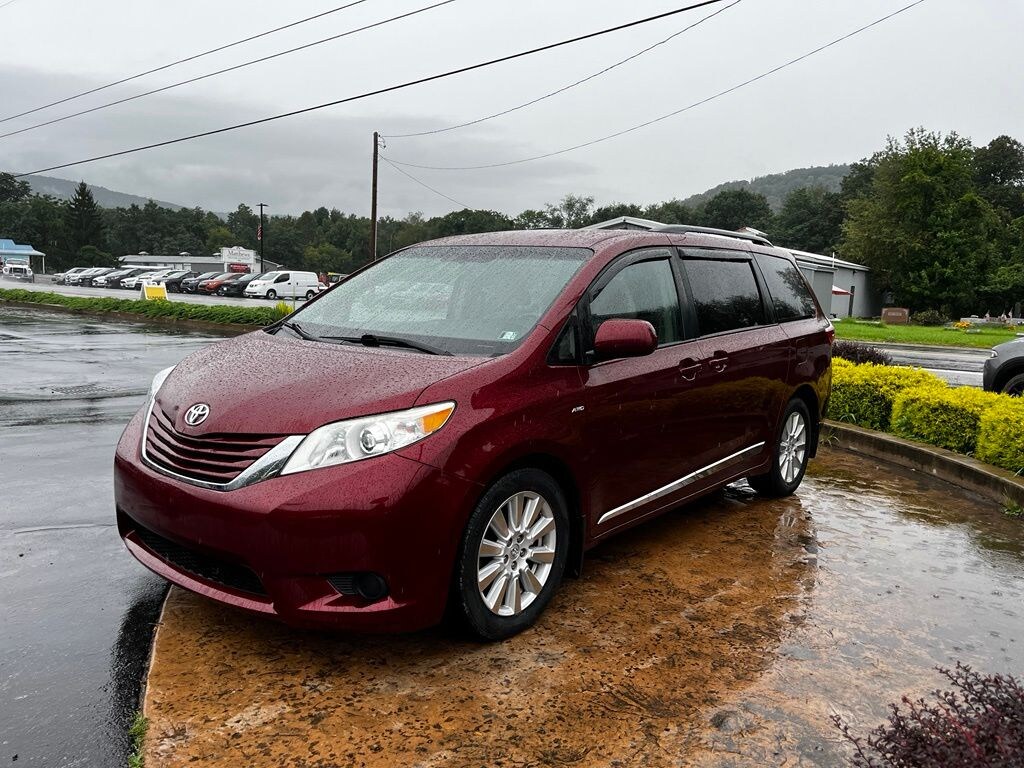 Used 2017 Toyota Sienna LE Van
