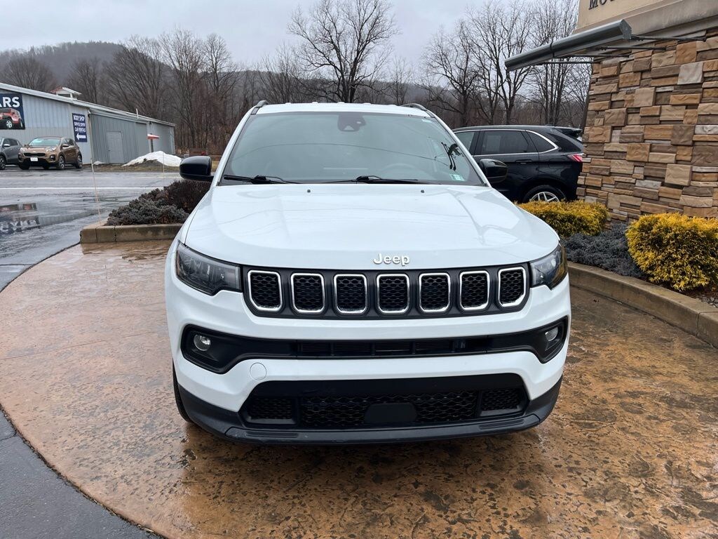 Used 2023 Jeep Compass Latitude SUV