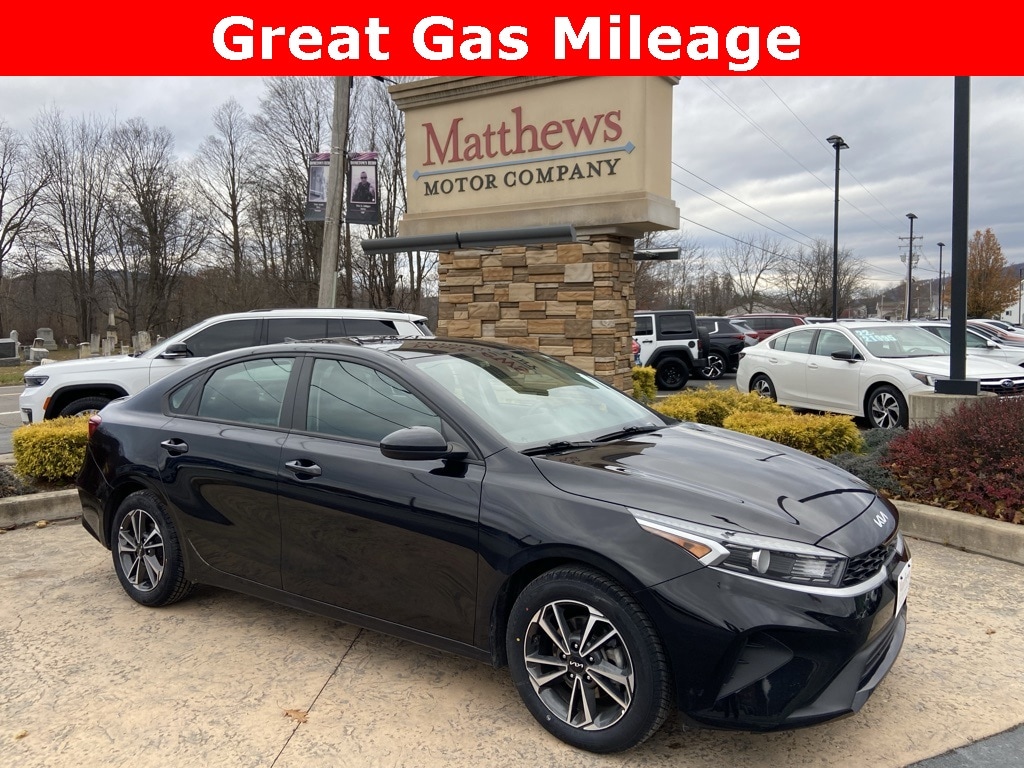 Used 2023 Kia Forte LXS Sedan