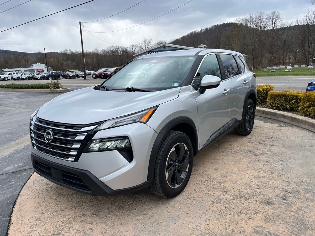 Used 2025 Nissan Rogue SV SUV