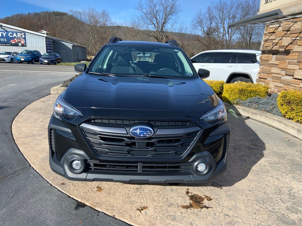 Used 2023 Subaru Outback 2.5i SUV