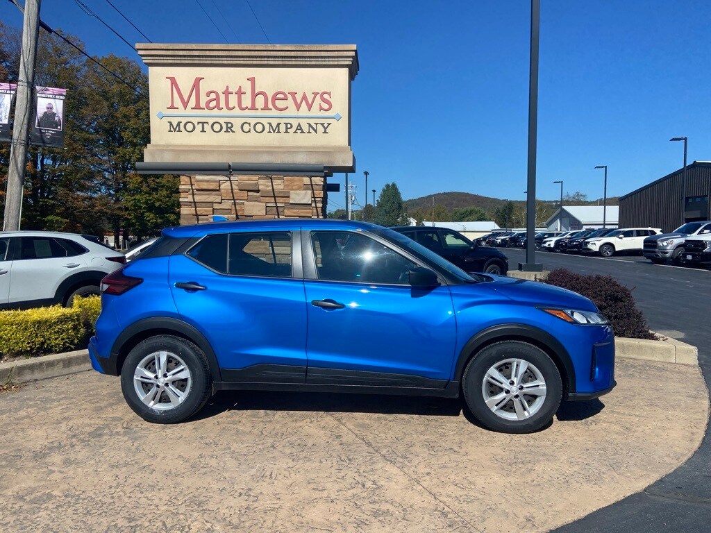 2022 Nissan Kicks S photo 4
