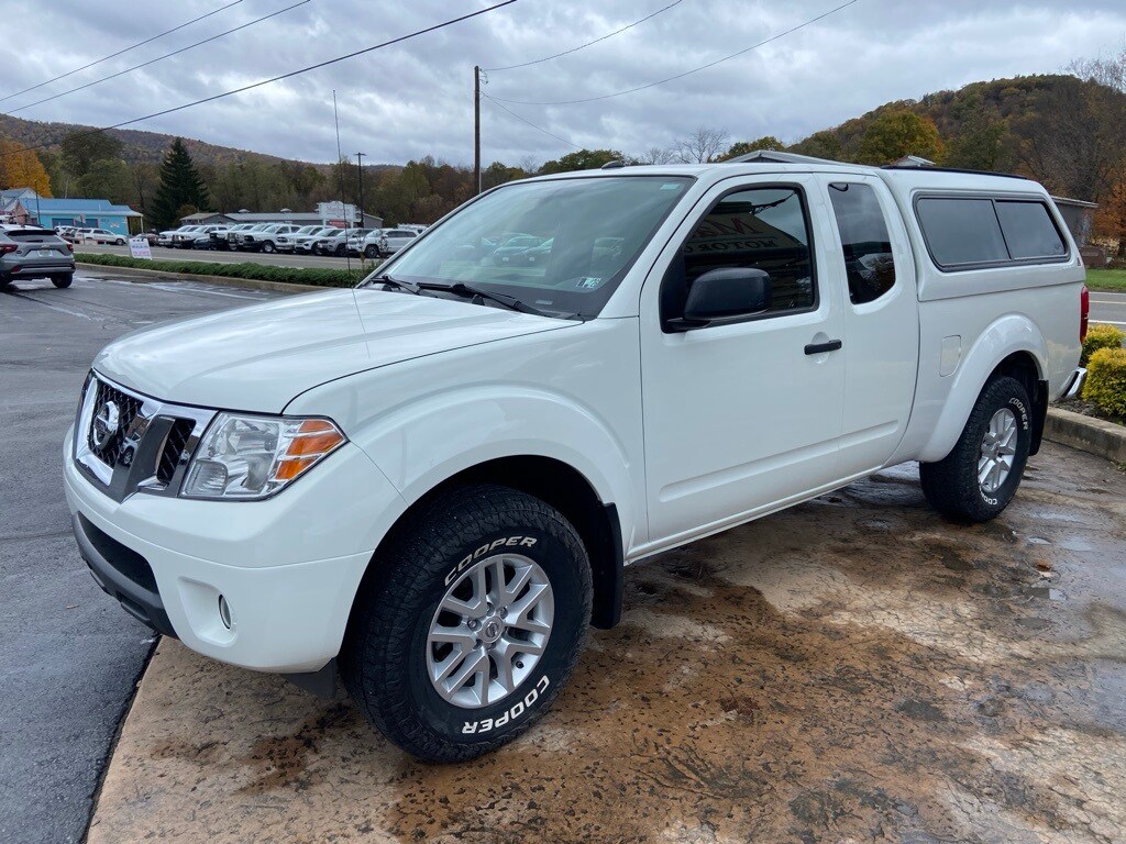 2018 Nissan Frontier SV photo 3