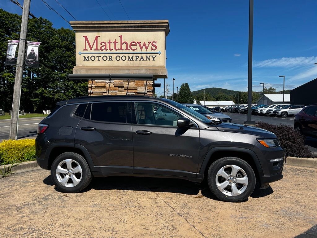 Used 2018 Jeep Compass Latitude SUV