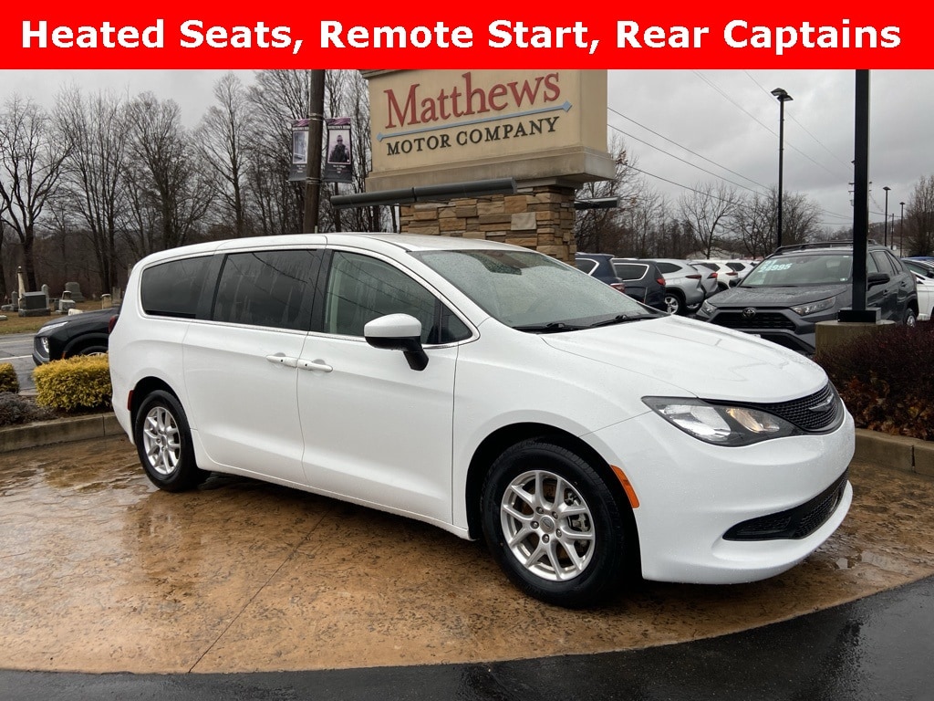 2023 Chrysler Voyager LX Van Passenger's photo