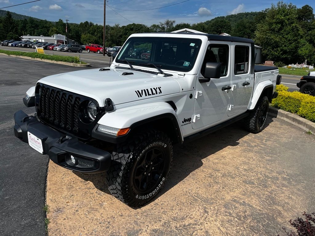 Used 2022 Jeep Gladiator Willys Truck Crew Cab