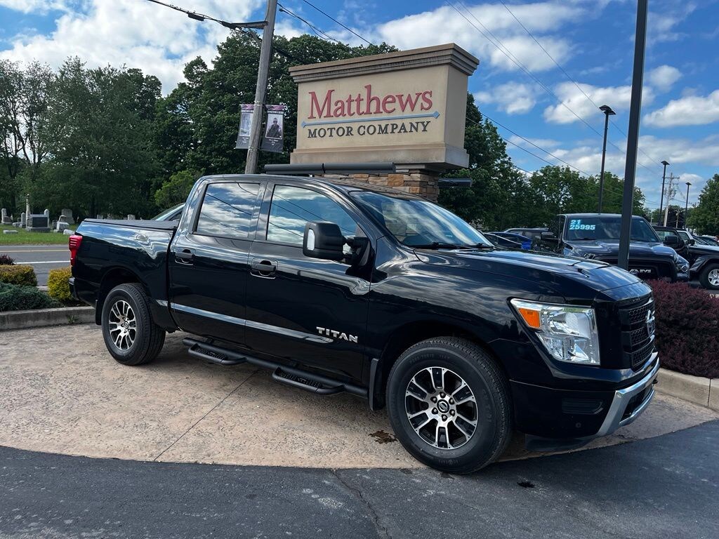 Used 2022 Nissan Titan SV Truck Crew Cab