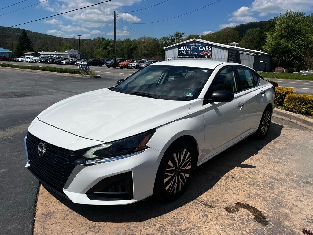 Used 2025 Nissan Altima 2.5 SV Sedan