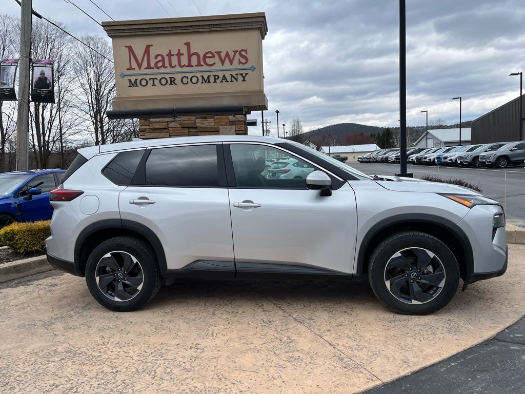 Used 2025 Nissan Rogue SV SUV