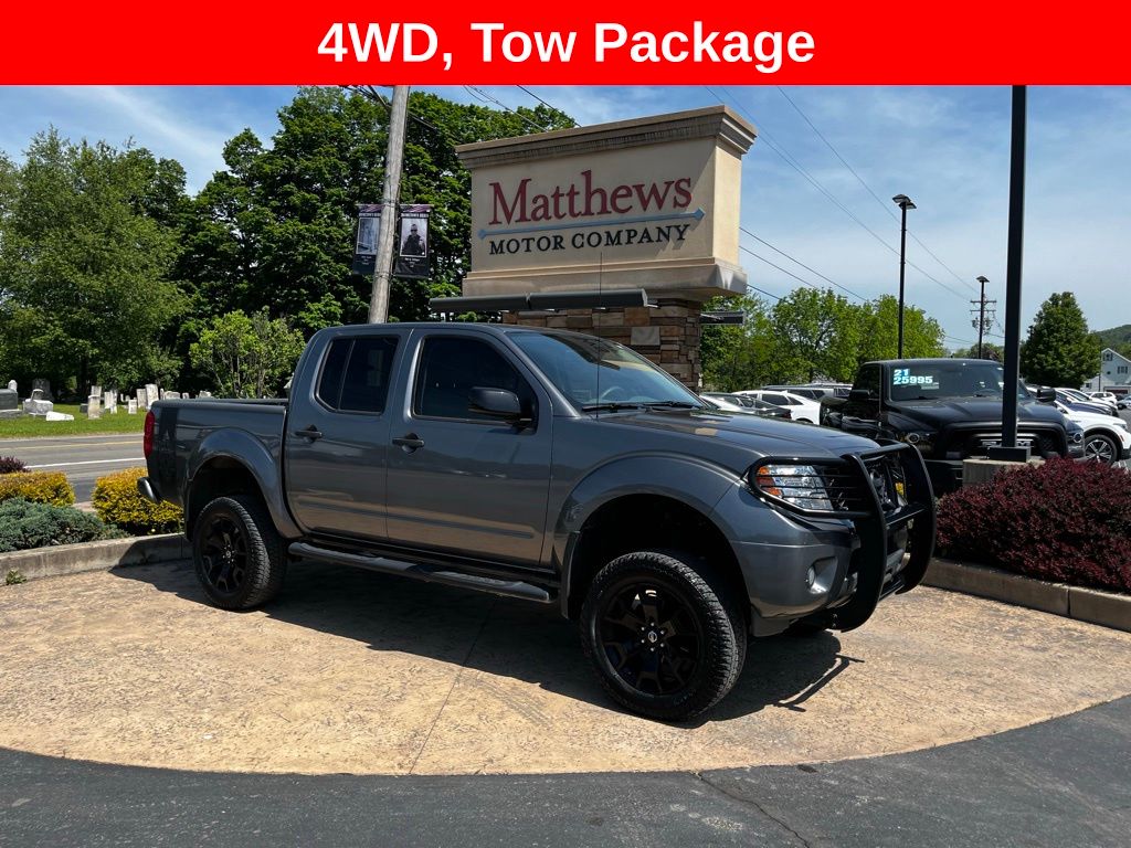 2021 Nissan Frontier SV Crew Cab 4X4 SWB's photo