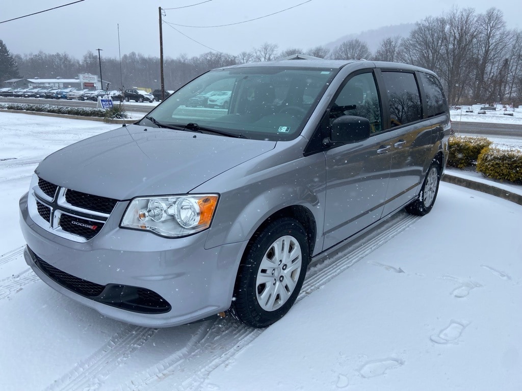 Used 2018 Dodge Grand Caravan SE Van Passenger Van
