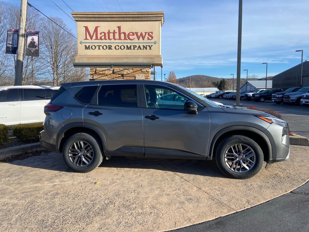 2024 Nissan Rogue S photo 4