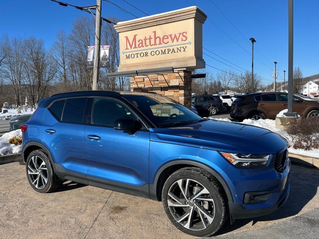 Used 2019 Volvo XC40 R-Design SUV