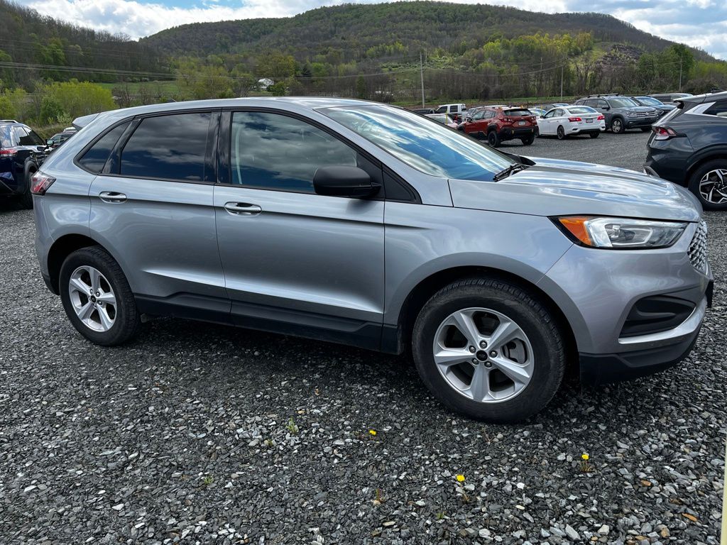 2024 Ford Edge SE AWD's photo