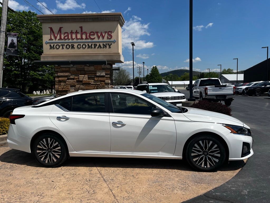 Used 2025 Nissan Altima 2.5 SV Sedan